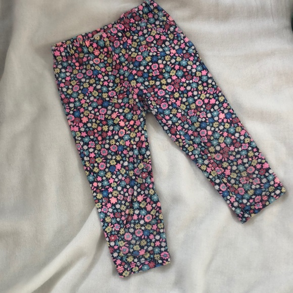 GAP Other - GAP Kids Flower Capri Leggings